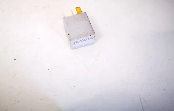 Toyota Corolla E120 E130 Other relay 9008087019