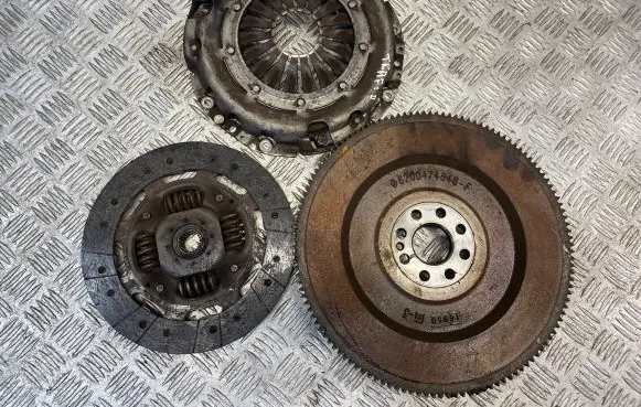 Renault Trafic II (X83) Clutch set kit 8200474648
