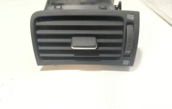 Toyota Avensis T250 Dashboard side air vent grill/cover trim 8518