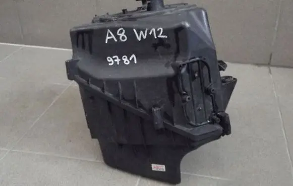Audi A8 S8 D3 4E Air filter box 07C133835G