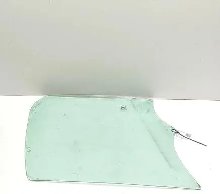 Opel Vivaro Front door window glass four-door 93867827