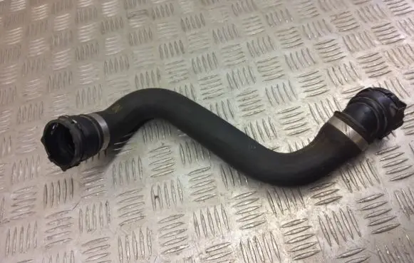 BMW 1 E82 E88 Engine coolant pipe/hose 1436377