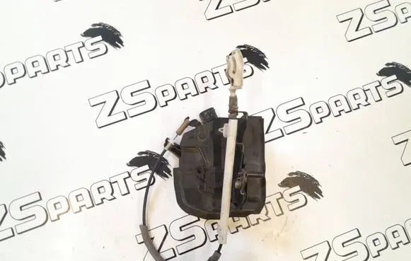 BMW 3 E46 Front door lock 8253433 V0920