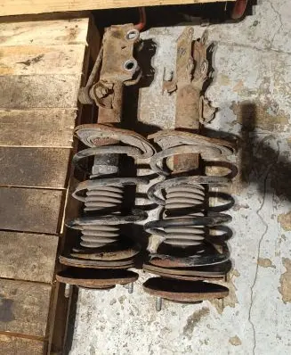 Toyota Auris 150 Set of springs and shock absorbers (Front and rear) 