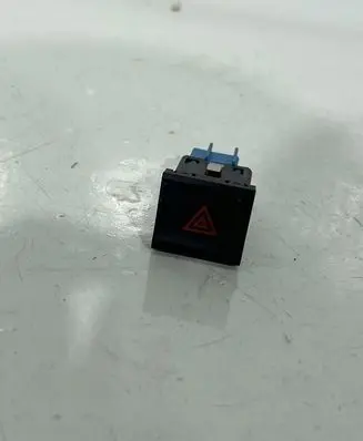 Volkswagen Polo V 6R Hazard light switch 6C0953509A