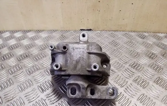 Audi TT TTS Mk2 Engine mount bracket 1K0199262CM