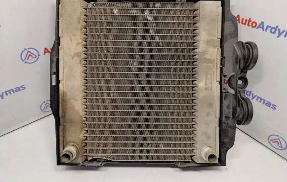 BMW 7 F01 F02 F03 F04 Optional radiator 17117805630