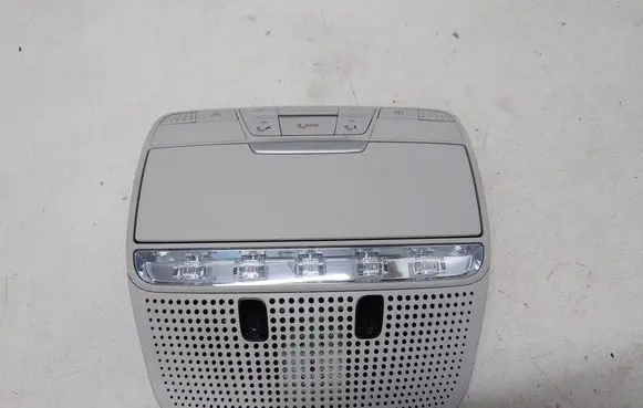 Mercedes-Benz C W205 Front seat light A0008274623 0008274623