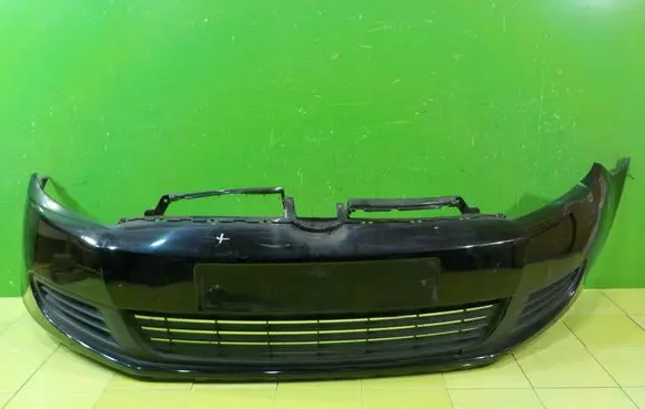 Volkswagen Golf VI Front bumper PRZOD XP298