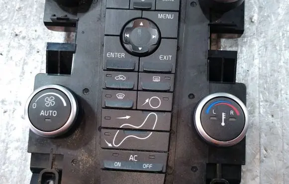 Volvo C30 Climate control/heater control trim 31324236