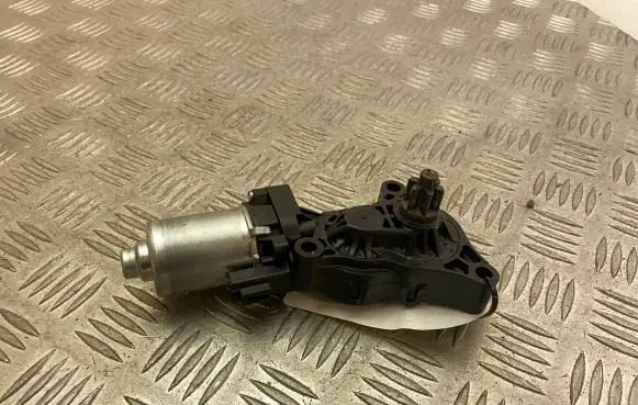 Lexus RX 450H Seat adjustment motor 43944010410