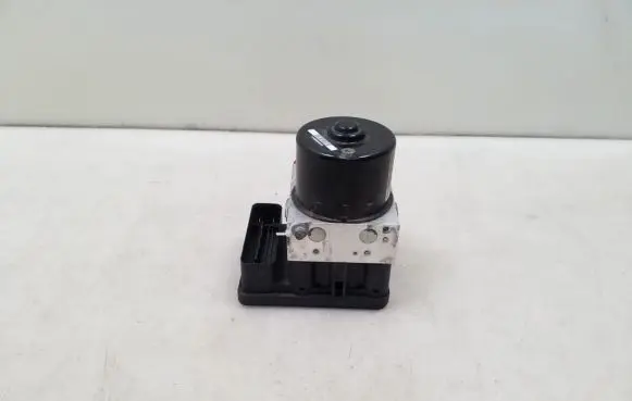 Volvo C30 ABS Pump 30794728
