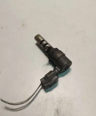 Mazda 3 I Camshaft vanos timing valve 0350