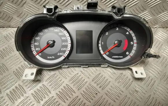 Mitsubishi Lancer VIII Speedometer (instrument cluster) 8100A115 507920H