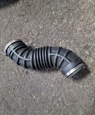 Chevrolet Captiva Air intake hose/pipe