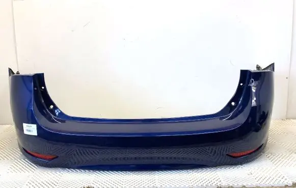 Toyota Avensis T270 Rear bumper 8T5