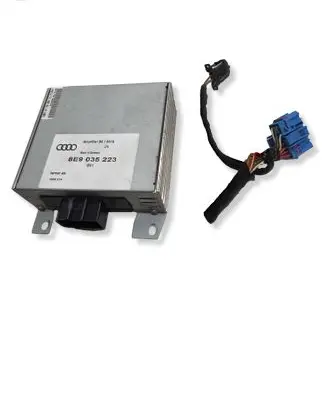 Audi A4 S4 B6 8E 8H Sound amplifier 8E9035223