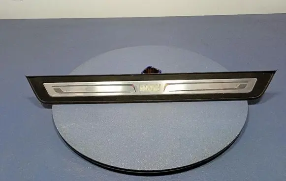 Foot area side trim