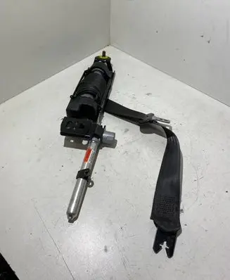 Volvo V50 Front seatbelt 30730733