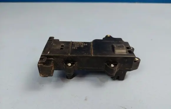 Tesla Model X Door control unit/module 104535400B