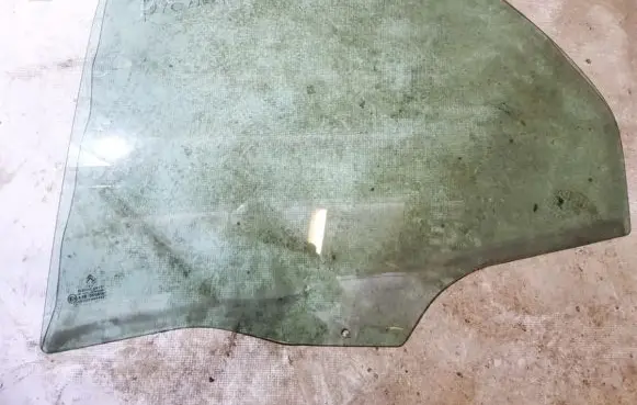 Citroen Xsara Picasso Rear door window glass