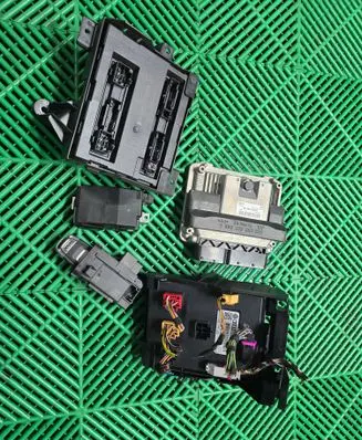 Audi A4 S4 B8 8K Engine ECU kit and lock set 03L906018HT 396206038