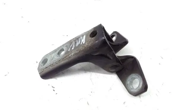Mitsubishi Outlander Front door upper hinge A046834