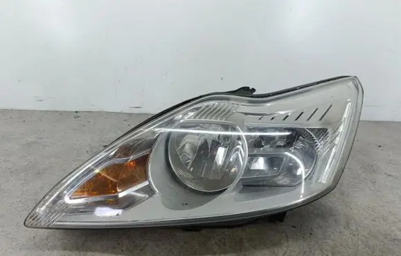 Ford Focus Headlight/headlamp 8M5113W030AE