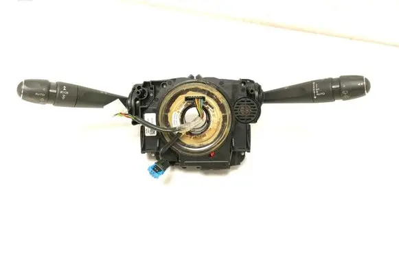 Wiper turn signal indicator stalk/switch