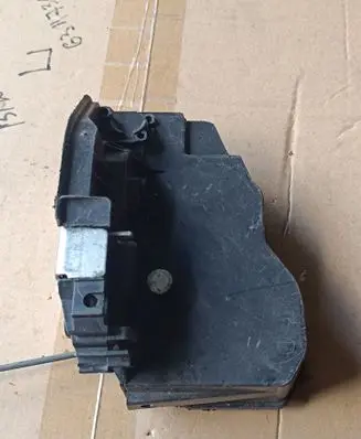 BMW X5 E70 Rear door lock 7202148
