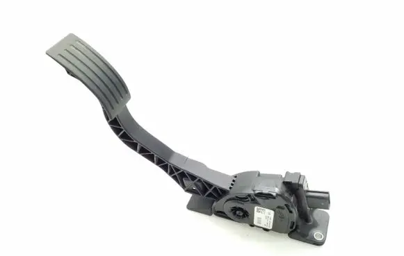 Ford C-MAX II Accelerator throttle pedal AV619F836AB