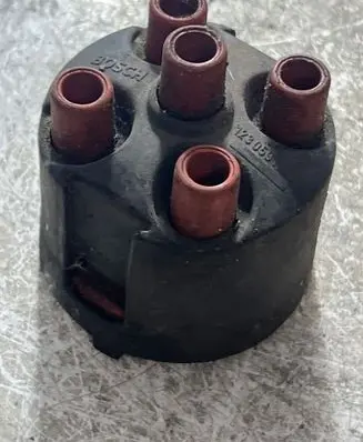 Skoda Octavia Mk1 (1U) Spark distributor cap 1230591040