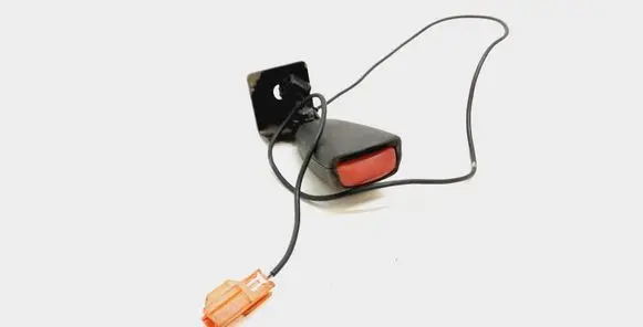 Volvo C30 Rear seatbelt buckle 8686940
