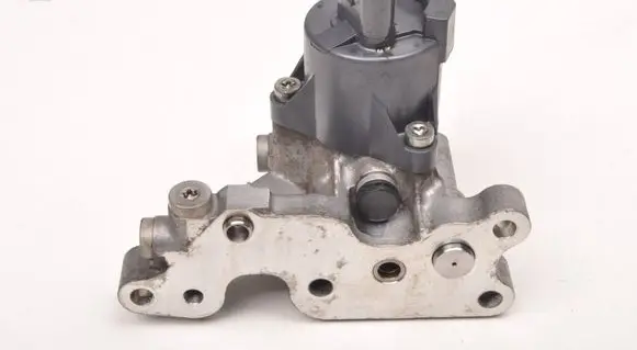 Volvo XC90 Oil pump 