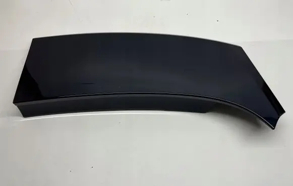 Tailgate/trunk spoiler