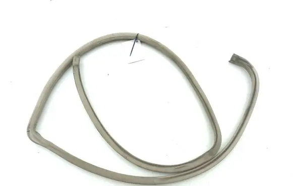 Mercedes-Benz S W140 Rear door rubber seal (on body) 