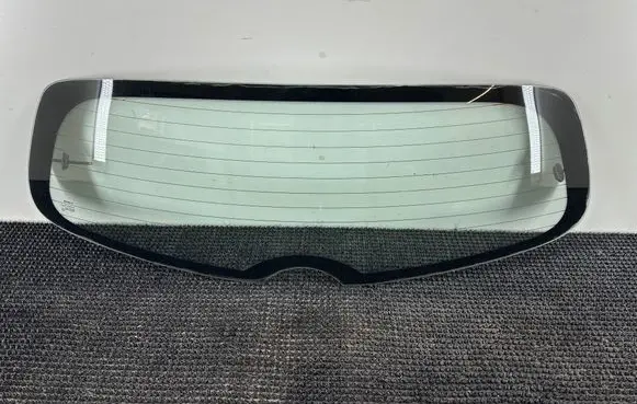 Renault Twingo II Rear windscreen/windshield window 