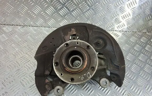 Peugeot 5008 II Front wheel hub spindle knuckle