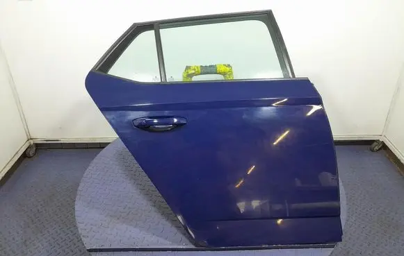 Skoda Fabia Mk3 (NJ) Rear door