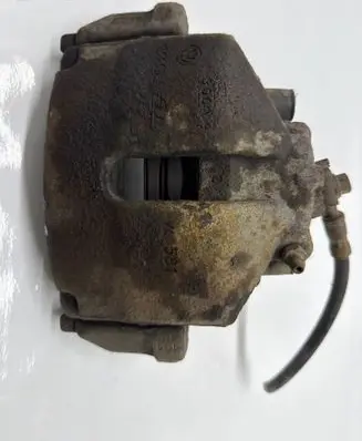 Front brake caliper