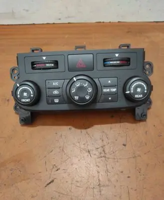 KIA Carnival Climate control unit B03B04 DF619133455