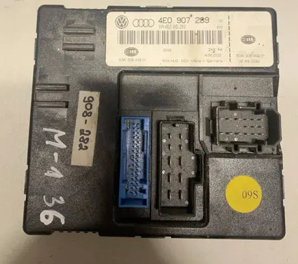 Audi A8 S8 D3 4E Comfort/convenience module 4E0907289 5DK00843201 4E0910289