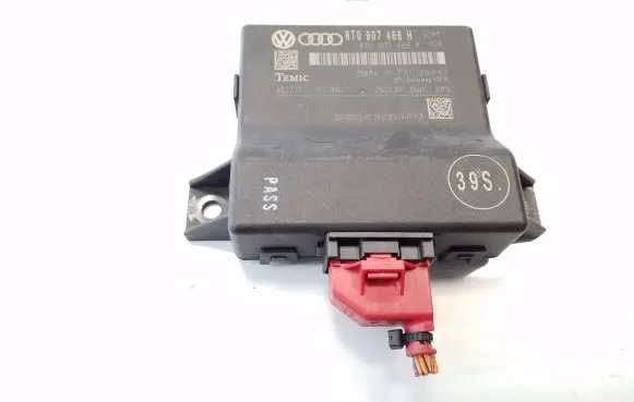 Audi A4 S4 B8 8K Gateway control module 8T0907468H
