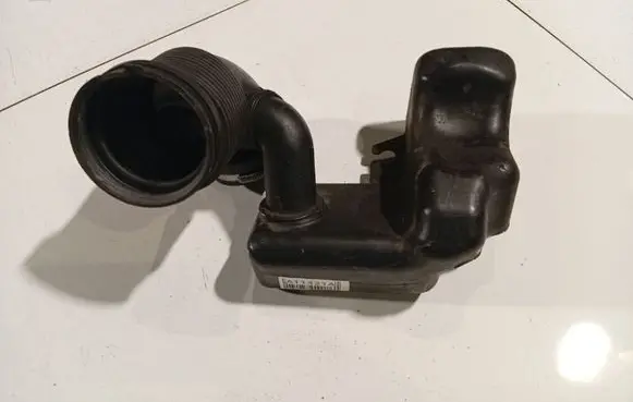 BMW 3 E46 Air intake hose/pipe 7506181