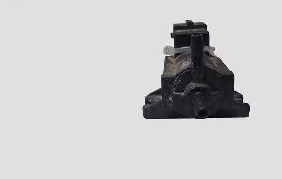 Volvo V40 Turbo solenoid valve 70261300 31219977