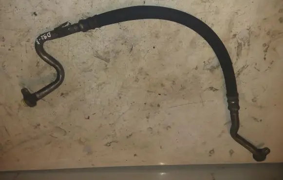 Volvo V70 Engine coolant pipe/hose