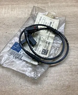 Mercedes-Benz C W203 ABS wheel speed sensor A2035401505