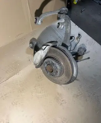 Mercedes-Benz C W205 Front wheel hub 