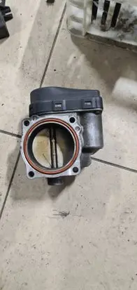 BMW X3 E83 Throttle valve 7502444 8238425001