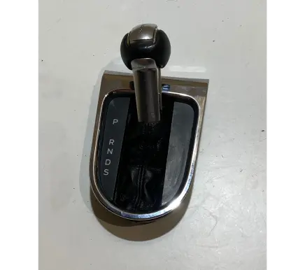 Ford Mustang VI Gear shifter/selector FR3P7K004